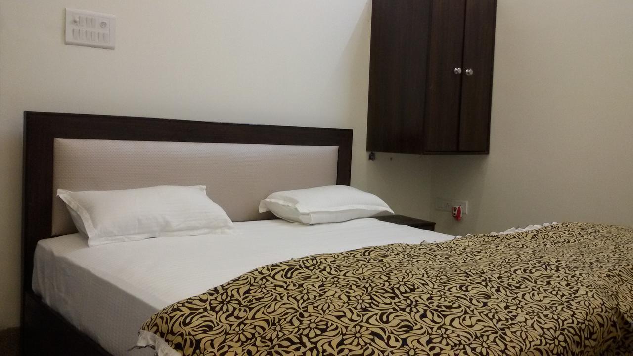 Hotel Vacation Джапур Экстерьер фото