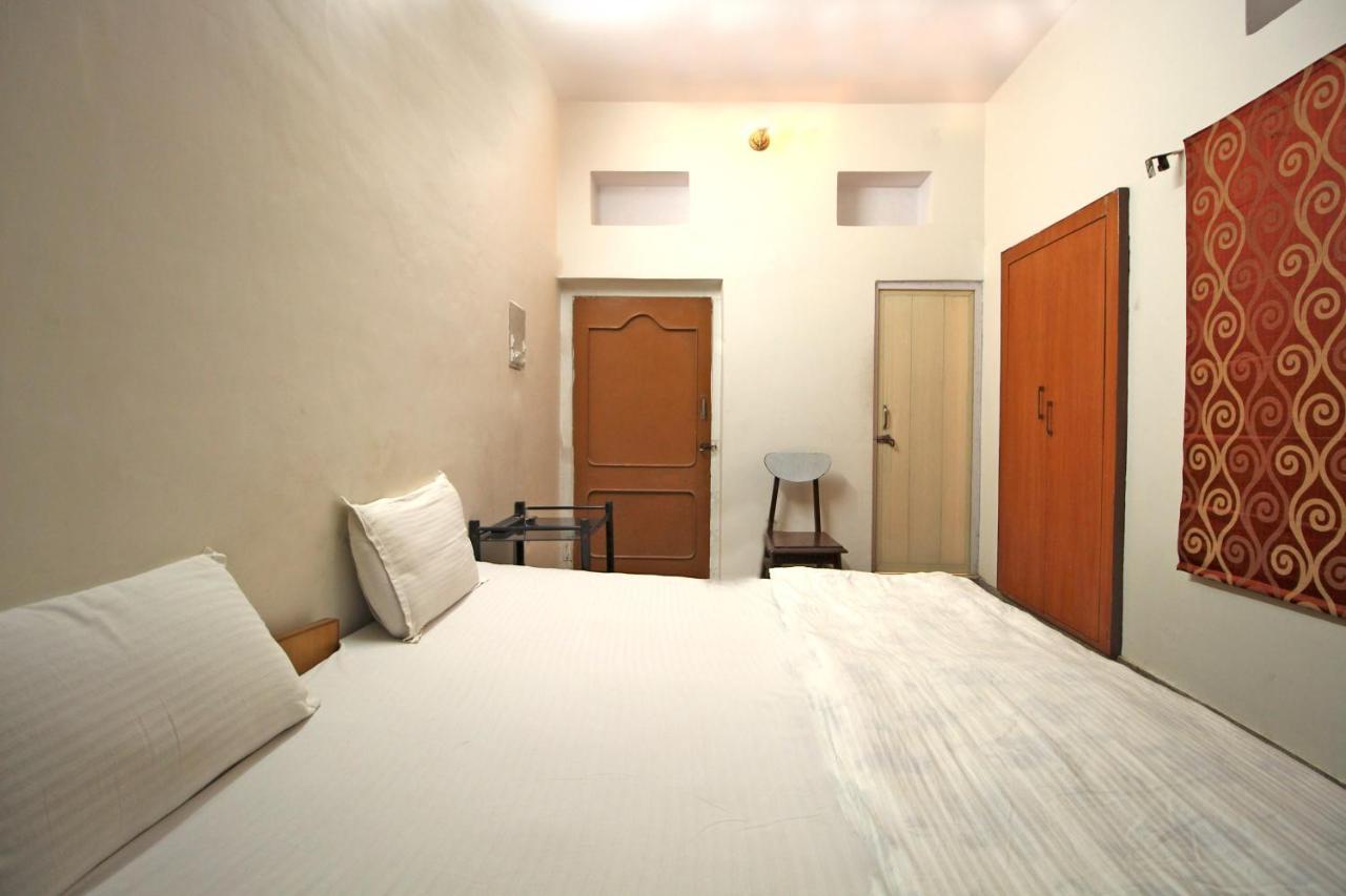 Hotel Vacation Джапур Экстерьер фото